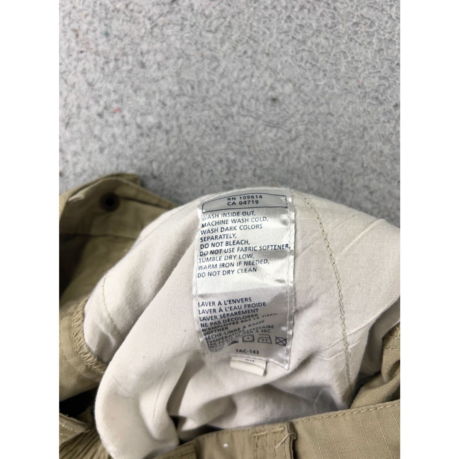 Vintage 5.11 Tactical Pants Mens 28 Beige Khaki Cargo Rip Stop TAC-143 First Responder Cargo Pants Mens 28 Beige Wide 5.11 Tactical Size US 28 / EU 44 - 7 Thumbnail