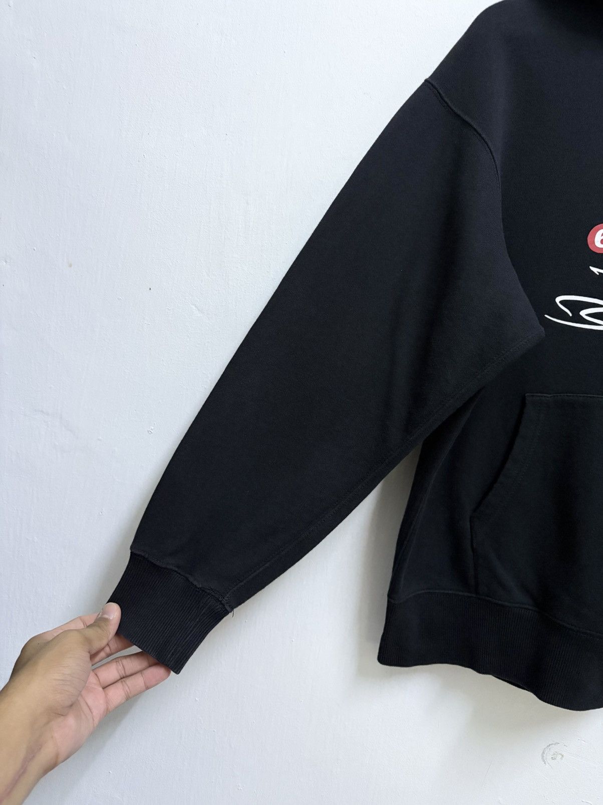 Futura 2000's Uniqlo x Futura Laboratories - Urban Walls Hoodie Size US M / EU 48-50 / 2 - 7 Thumbnail