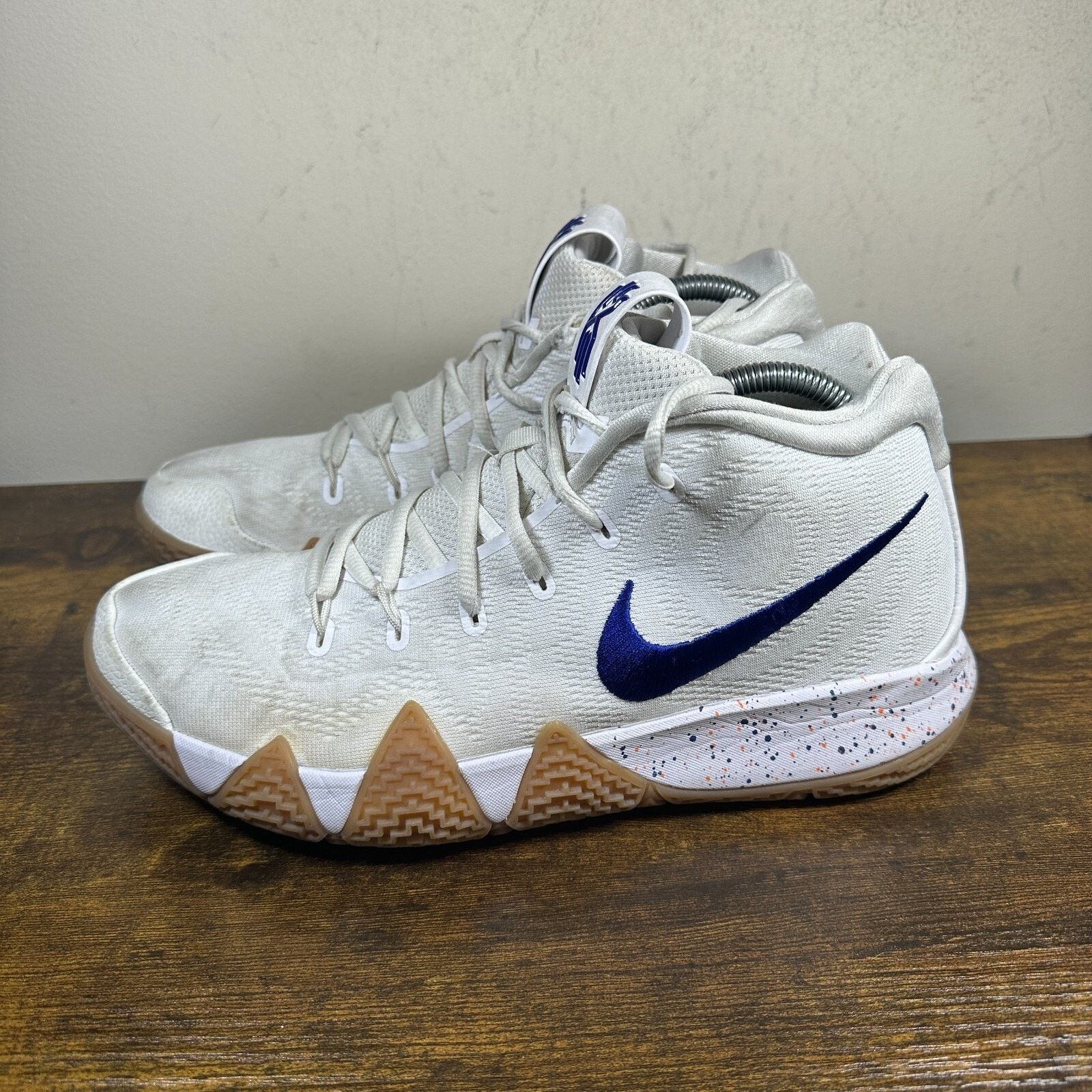 Nike Kyrie 4 Uncle Drew White Deep 943806-100 Men's Size 9