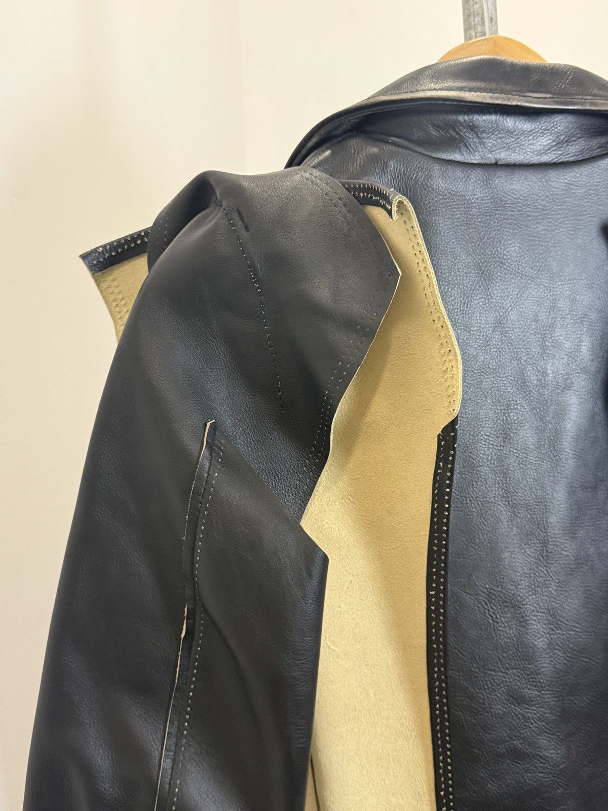 H&M × Maison Margiela Deconstructed Leather Biker Jacket Size XS / US 0-2 / IT 36-38 - 13 Thumbnail