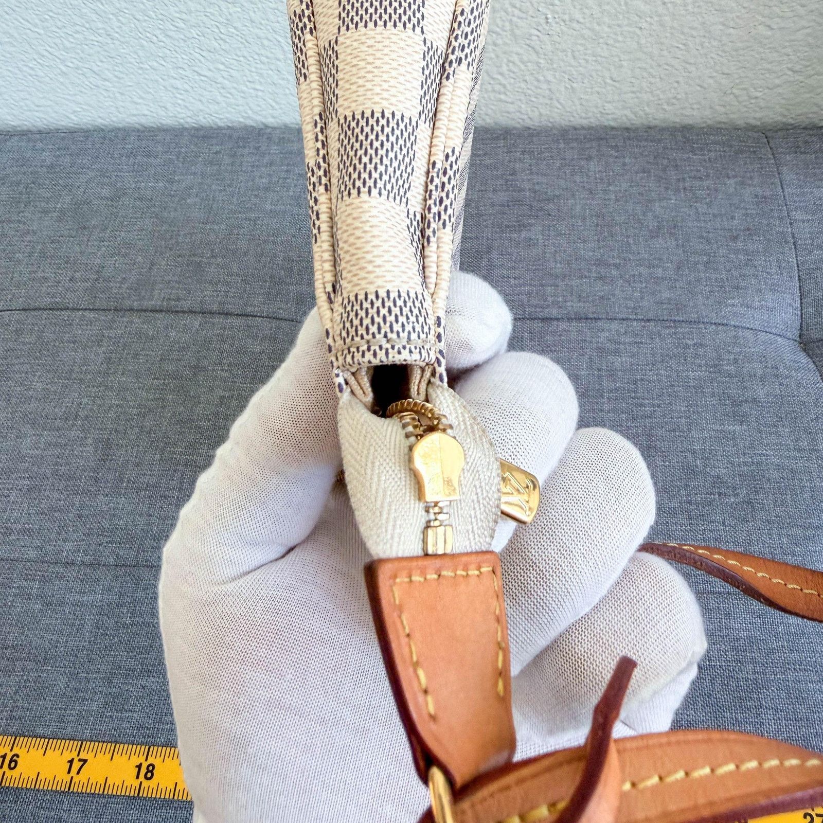 Louis Vuitton Authentic Louis Vuitton Damier Azur Pochette Accessories Bag Size ONE SIZE - 8 Thumbnail