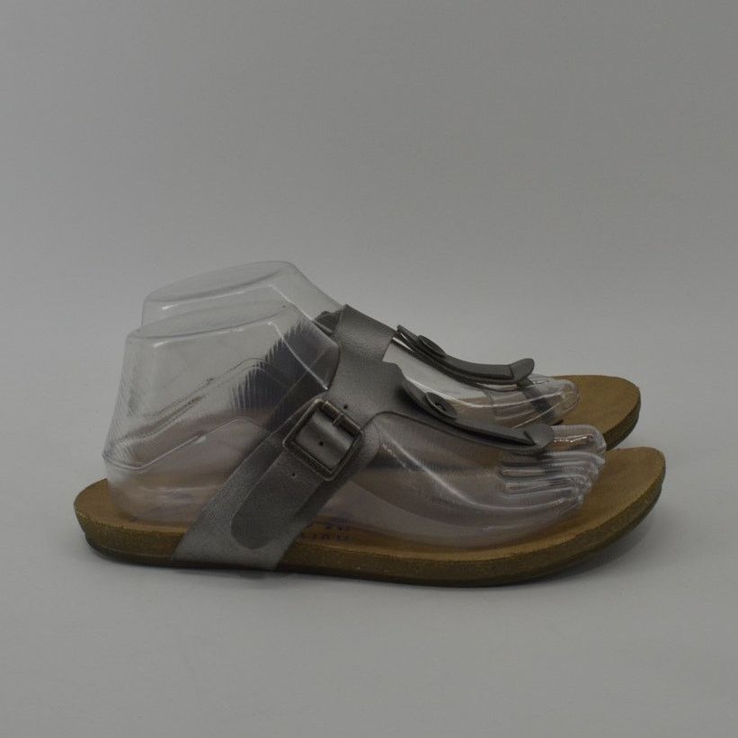 Other Blowfish Sandals Silver Metallic Thong Buckle Casual 8.5 Size US 8.5 / IT 38.5 - 6 Thumbnail