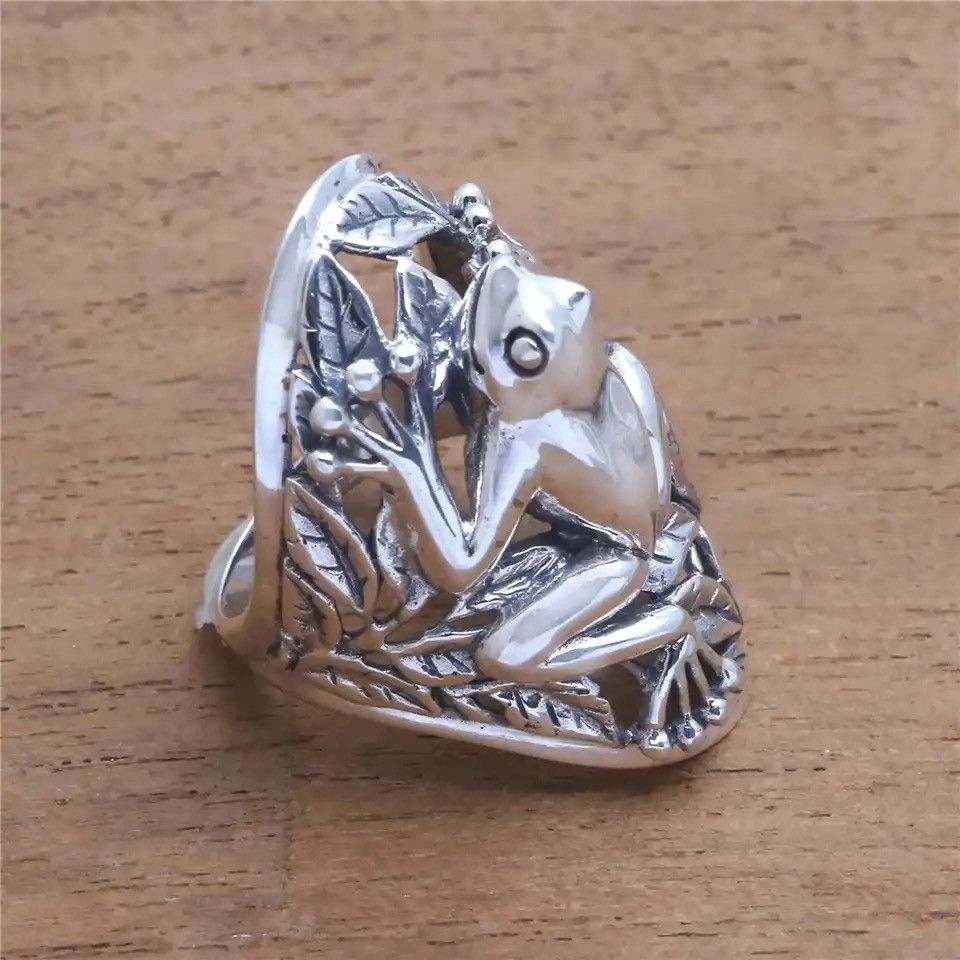 Jewelry × Vintage New Creative Design Women Ring Hollow Frog Animal Rings Size ONE SIZE - 2 Thumbnail