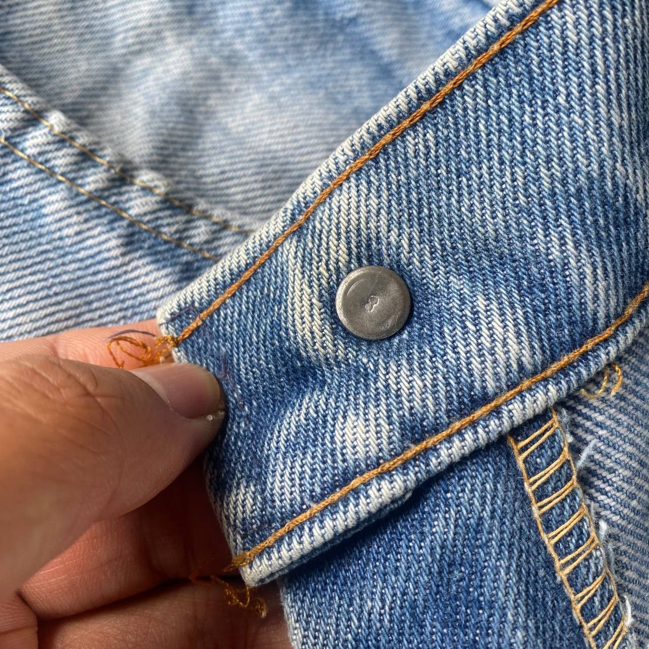 Levi's Vintage Clothing RARE 1970S LEVIS 646 ORANGE TAG FLARED BLUE WASH FRAYED HEM Size US 30 / EU 46 - 14 Thumbnail