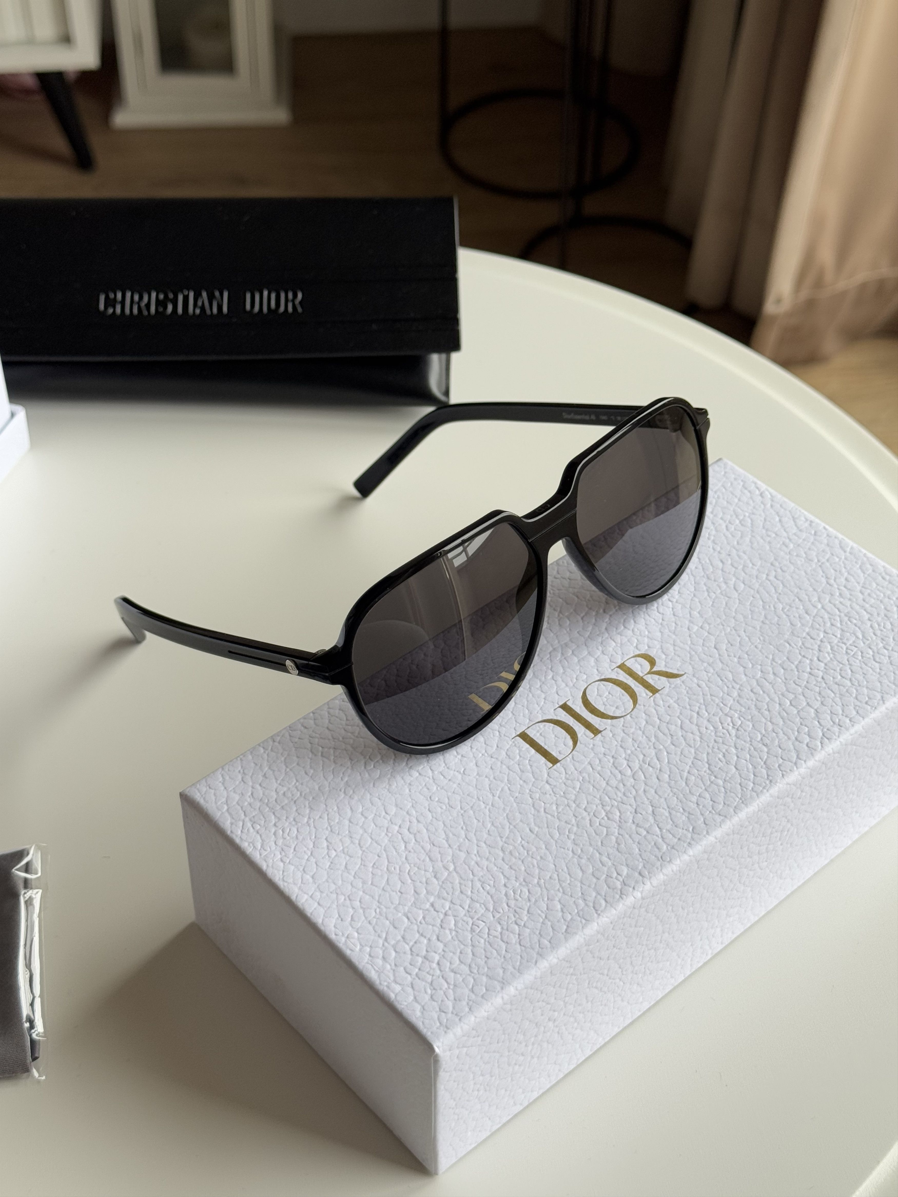 Dior Christian Dior Sunglasses Size ONE SIZE - 7 Thumbnail