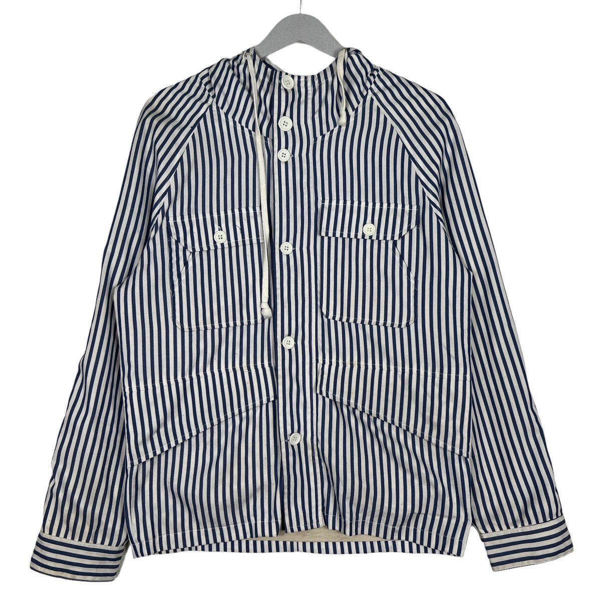 🔥 WHITE MEDALION STRIPE JACKET