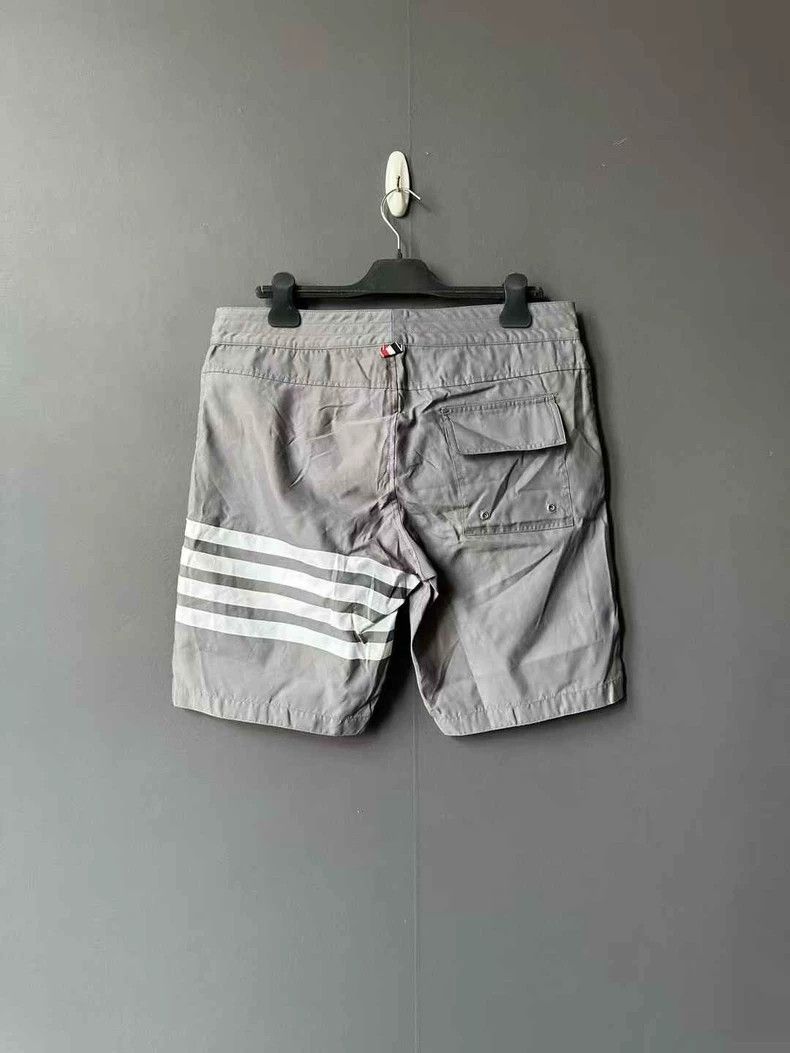 Thom Browne Thom Browne size1 Grey shorts Size US 26 / EU 42 - 2 Thumbnail