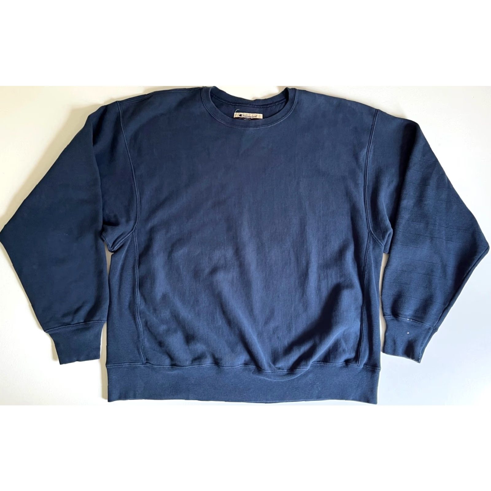 Champion VINTAGE Champion Sweatshirt 90s Heavyweight Reverse Weave Crewneck Navy XL Mens Logo | 90s, Classic, USA Size US XL / EU 56 / 4 - 2 Thumbnail