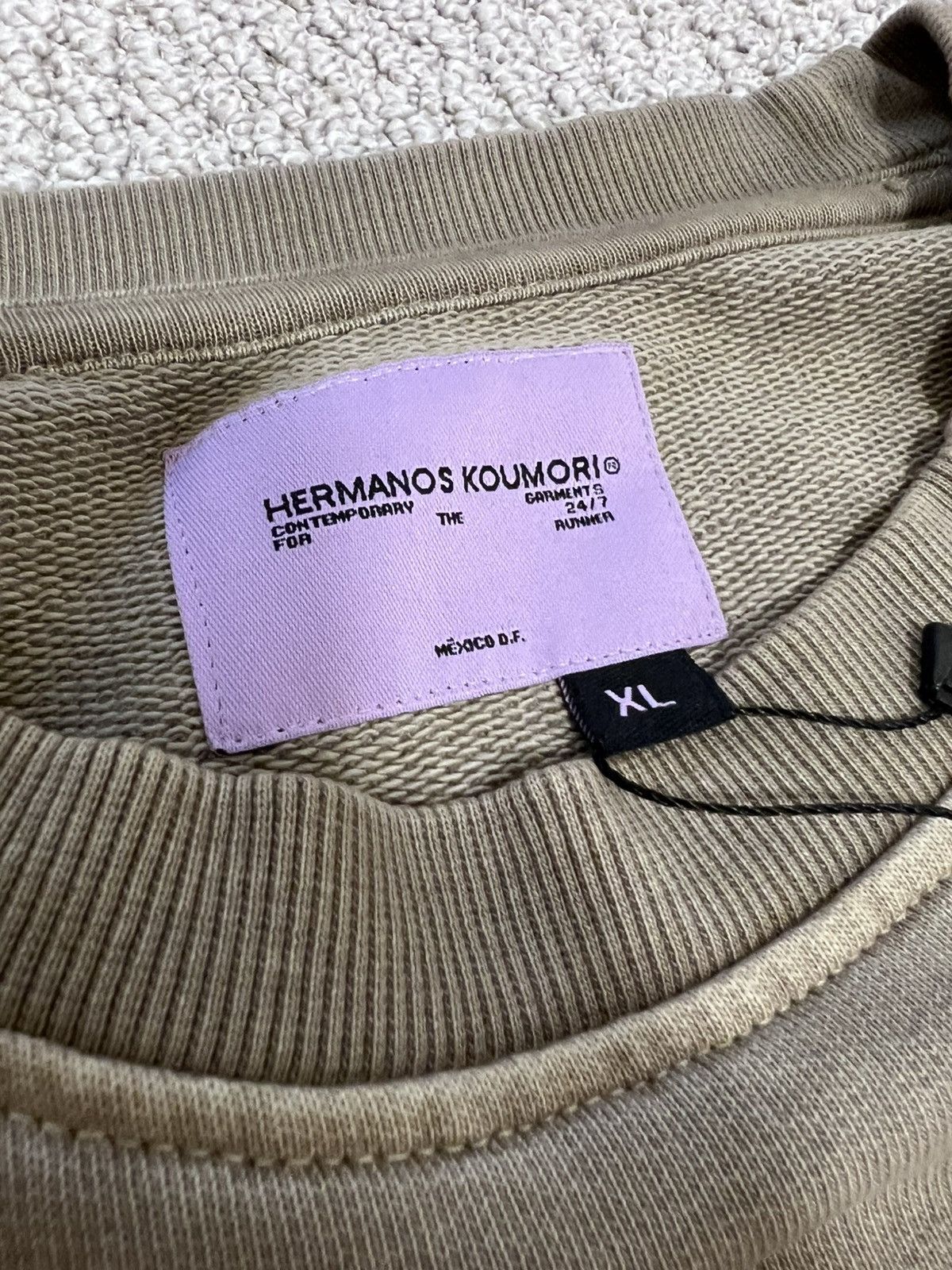 Other Hermanos Koumori Crewneck Sweatshirt (Size XL) Size US XL / EU 56 / 4 - 2 Thumbnail