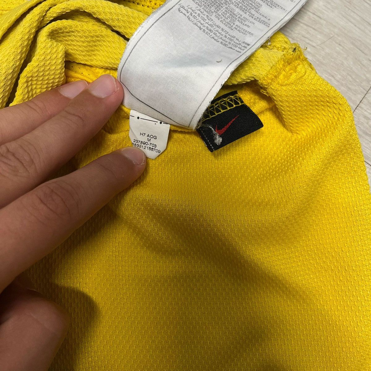 Nike Nike Borussia Dortmund 2007/2008 #10 Pertic Size US M / EU 48-50 / 2 - 6 Thumbnail