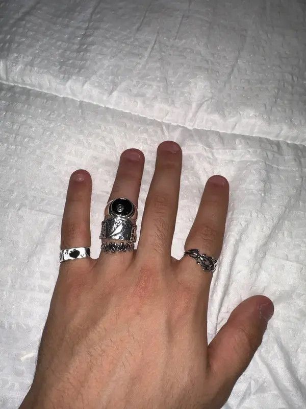 VIBE Ring Set Gothic Punk Rock Playing Cards Size ONE SIZE - 6 Thumbnail
