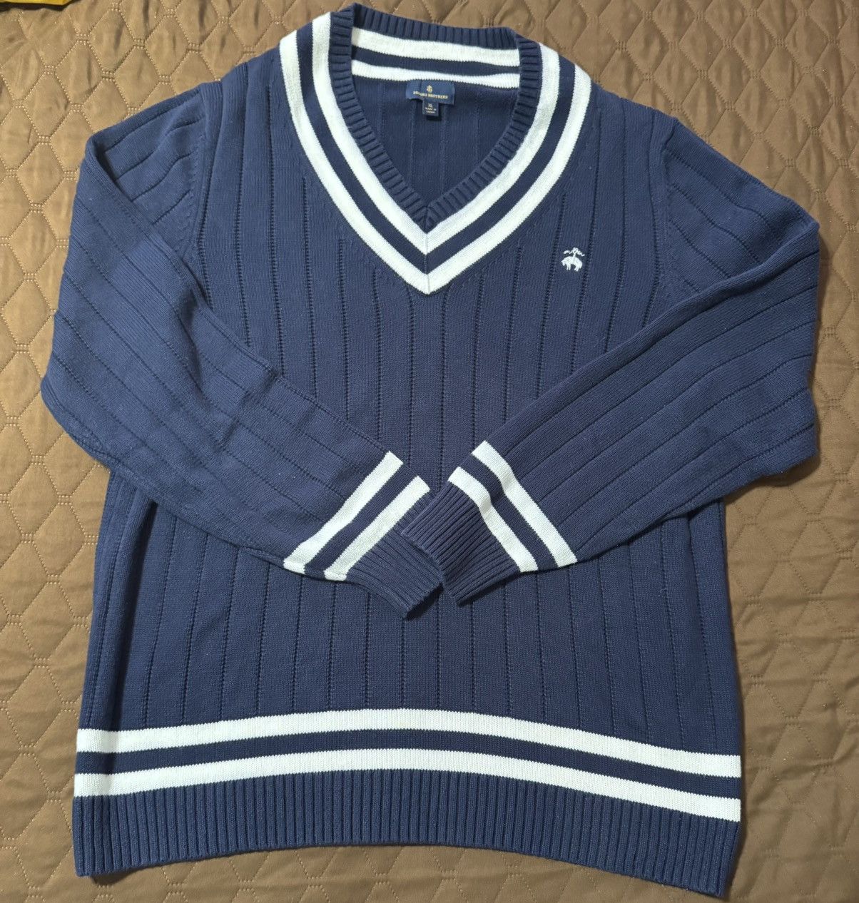 Brooks Brothers Brooks Brothers Navy w/White Stripes, Classic Tennis v-neck Size US XL / EU 56 / 4 - 1 Thumbnail
