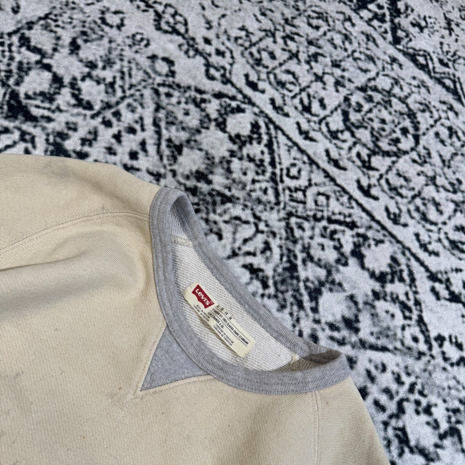 Levi's × Vintage Vintage Levis Unisex Beige Cotton Crewneck Size XL Y2K S Size US XL / EU 56 / 4 - 10 Thumbnail