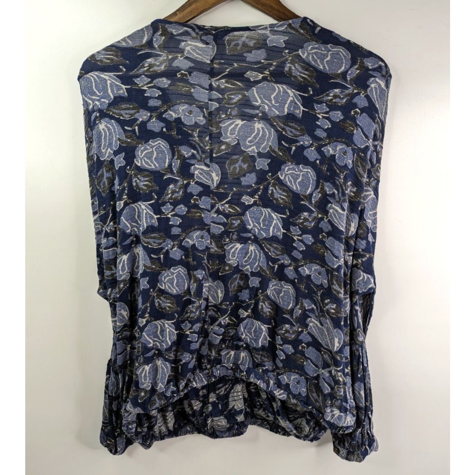 Lucky Brand Lucky Brand Blouse Shirt Long Sleeve Floral V-Neck Juliet Sleeve Regular Size L Blue Womens Size L / US 10 / IT 46 - 5 Thumbnail