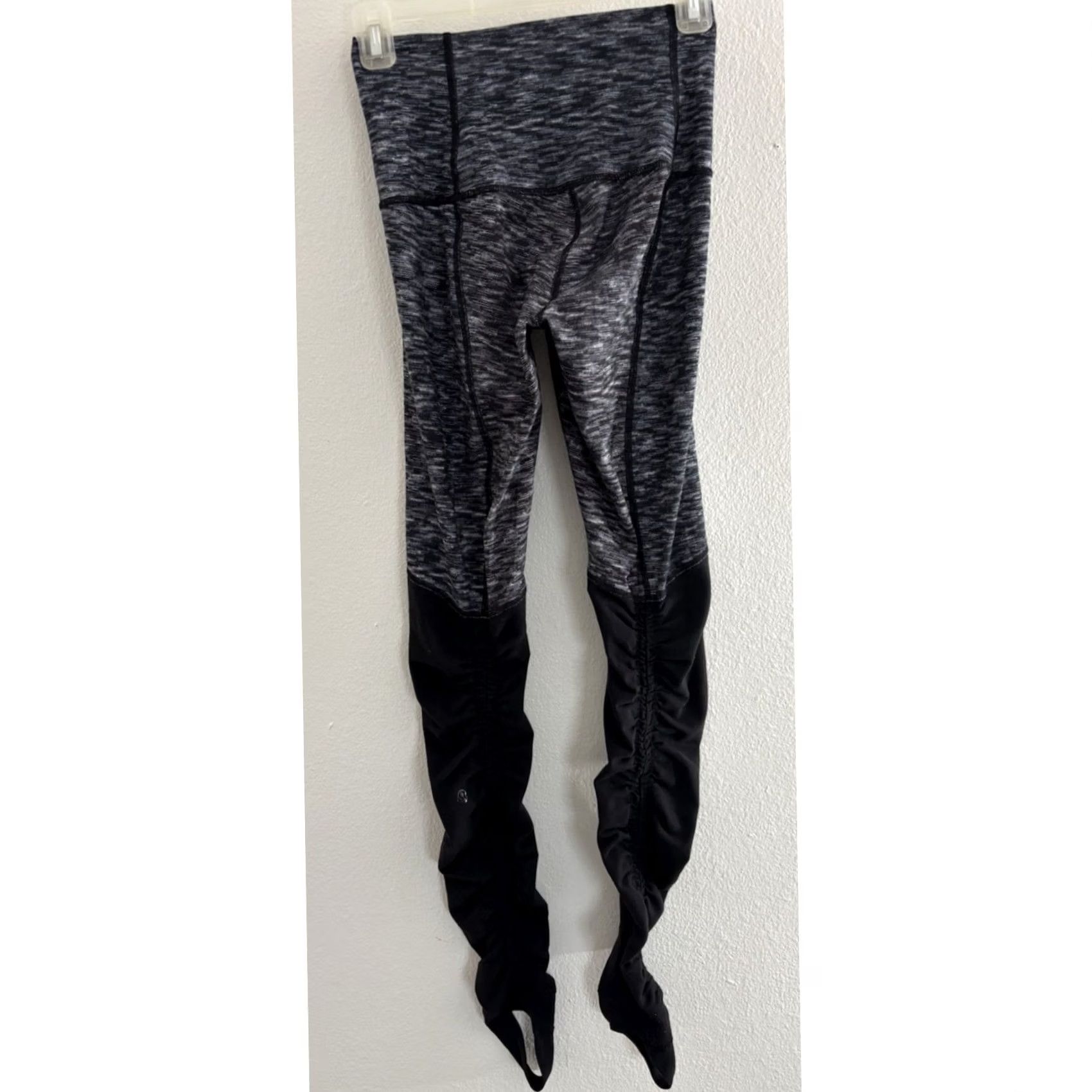 Lululemon Lululemon Ankle Womens 4 Black Tip Stirrup Leggings Gray Colorblock Knit Size Size 27" / US 4 / IT 40 - 2 Thumbnail
