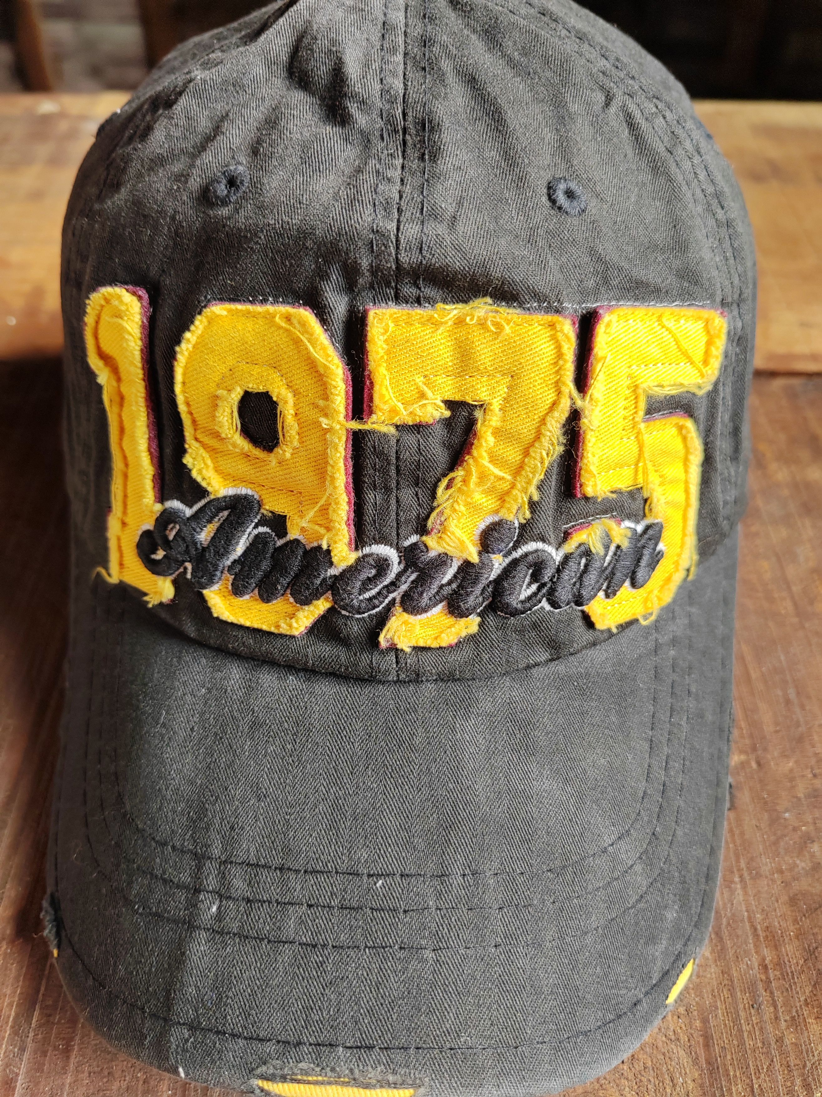 Vintage Vintage 1975 American Distressed Style Cap Hat Size ONE SIZE - 3 Thumbnail