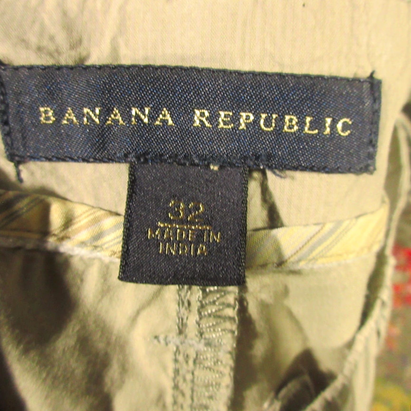 Banana Republic Banana Republic Shorts Men 34 Gray Lightweight Cotton Bermuda Casual Pockets Logo Side Buckle Adjustment Vintage No Mens Size US 34 / EU 50 - 3 Thumbnail