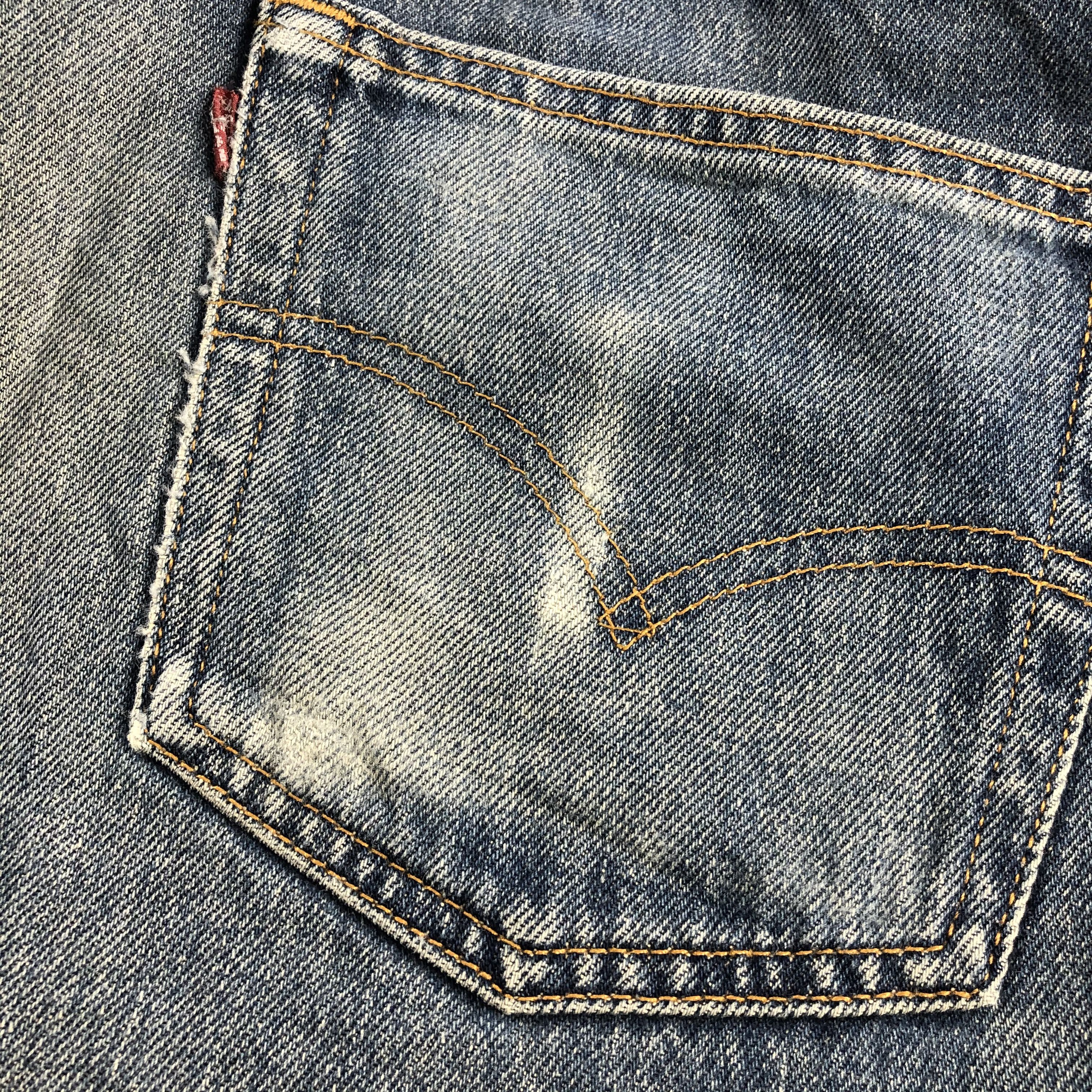 Levi's × Vintage Vintage Blue Wash Levis 501 Jeans-JM2895 Size US 35 - 7 Thumbnail