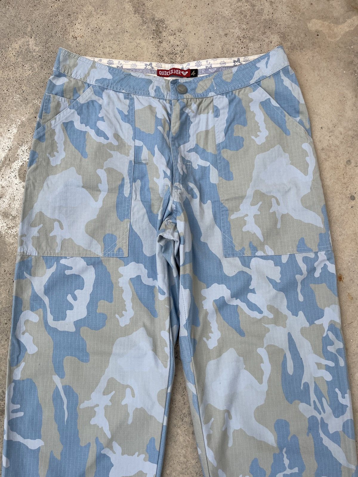 Japanese Brand × Quiksilver Vintage Y2K Quicksilver X Roxy Camouflage Pants Size US 32 / EU 48 - 2 Thumbnail