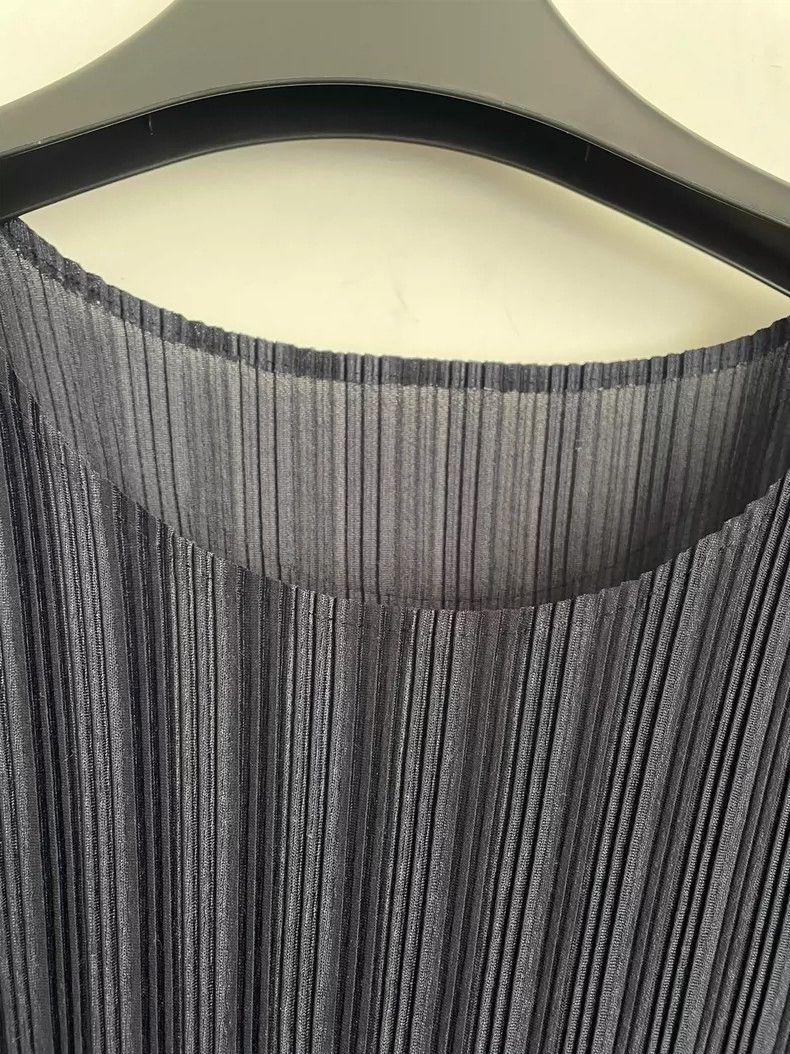 Issey Miyake issey miyake size:3 Dark blue long sleeves 2505-Nextarrow Size XXS / US 00 / IT 34 - 2 Thumbnail