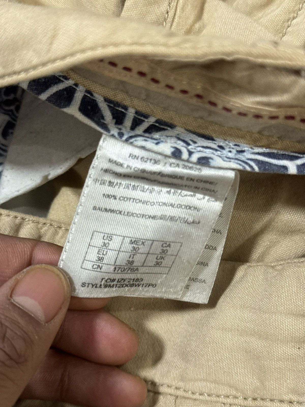 Guess GUESS Men's Classic Khaki Cargo Shorts Size US 30 / EU 46 - 7 Thumbnail