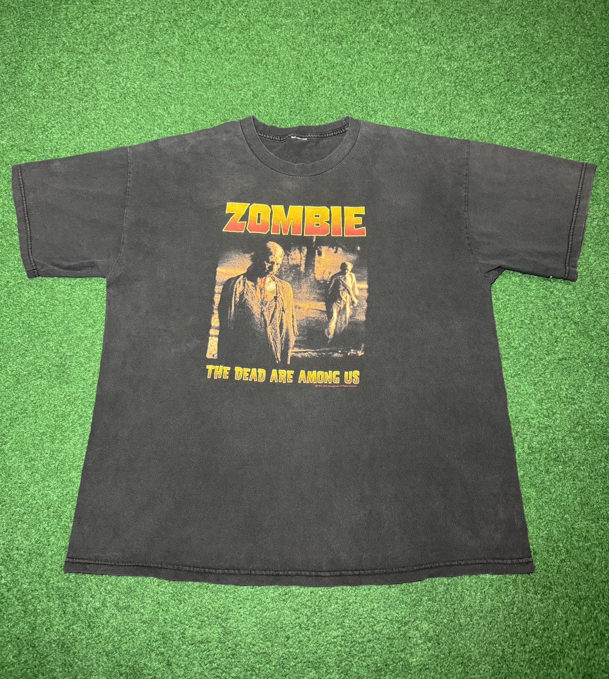 Vintage Vintage Zombie Horror 1979 Fulci 70s Movie XL 23x28 T Shirt Size US XL / EU 56 / 4 - 1 Thumbnail