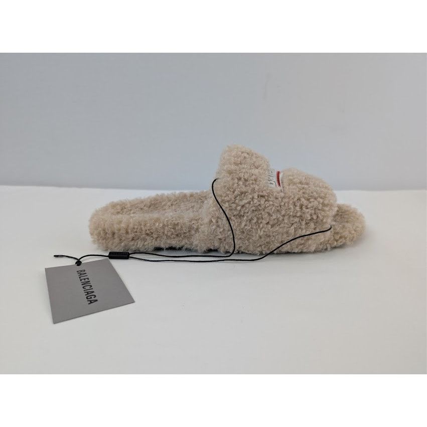 Balenciaga o1rshd1 Fake Furry Slide Slipper in Beige / White / Red Size US 11 / EU 44 - 4 Thumbnail