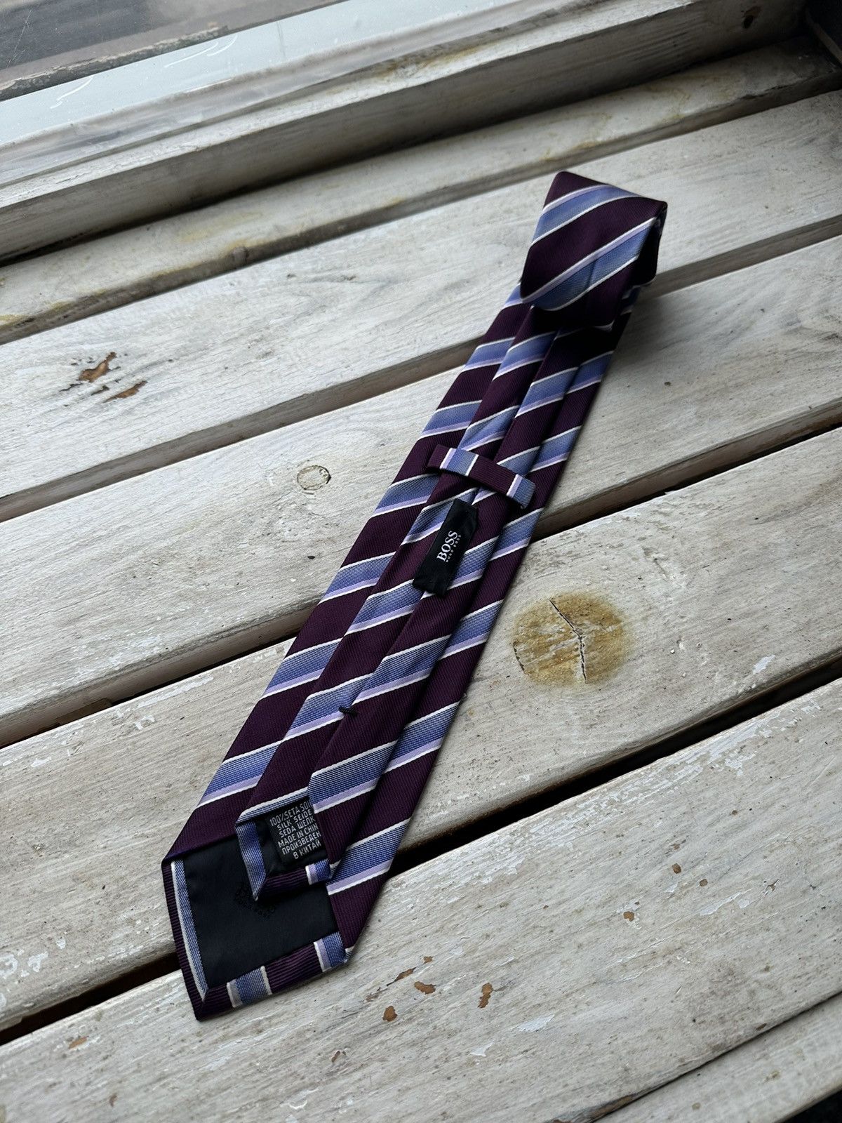 Designer × Hugo Boss 🚨RARE Hugo Boss Tie old money style Burgundy luxury monogram Size ONE SIZE - 1 Thumbnail