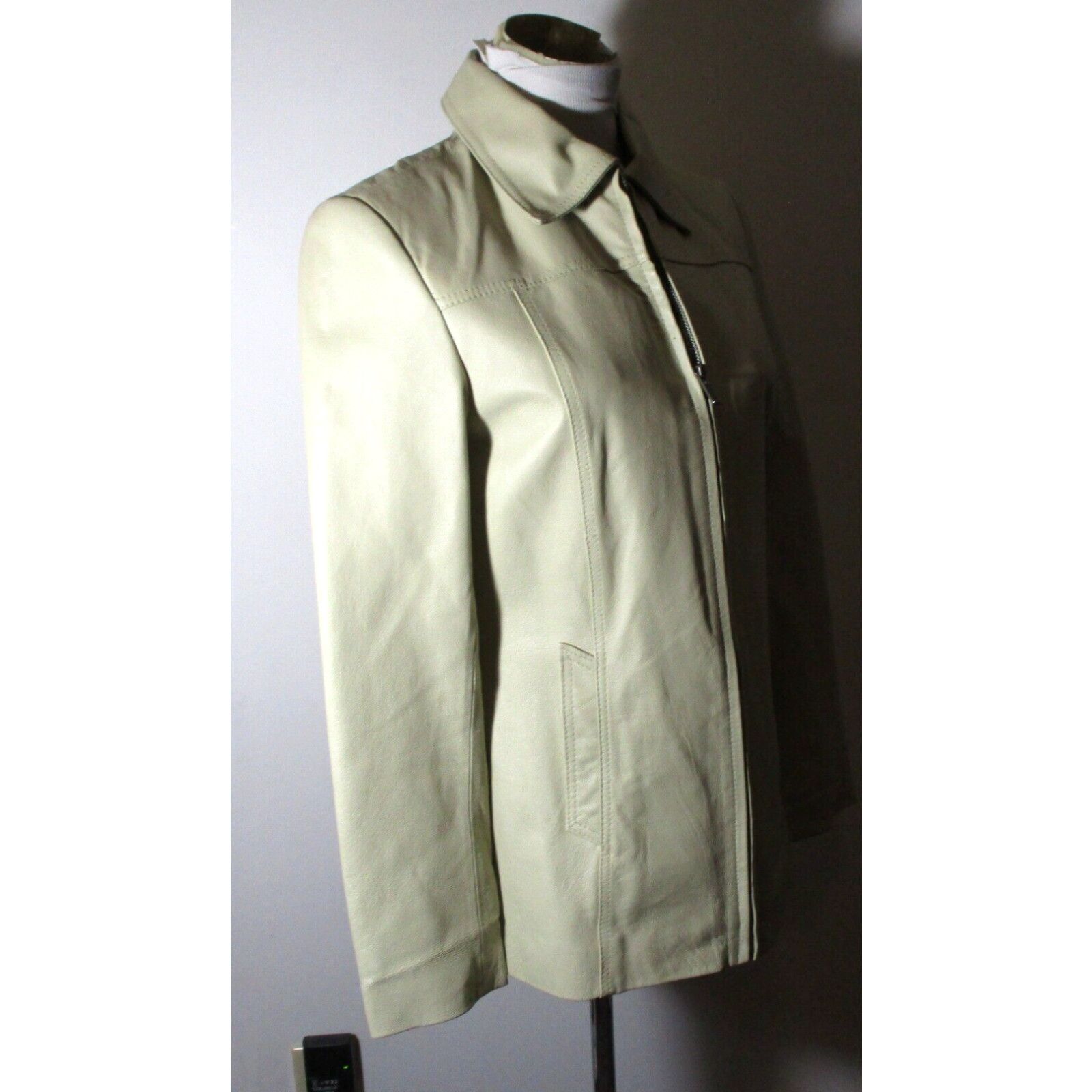 Marcs Women s MARC MATTIS Beige Full Zip 100 Leather Jacket Size M NWOT Grailed