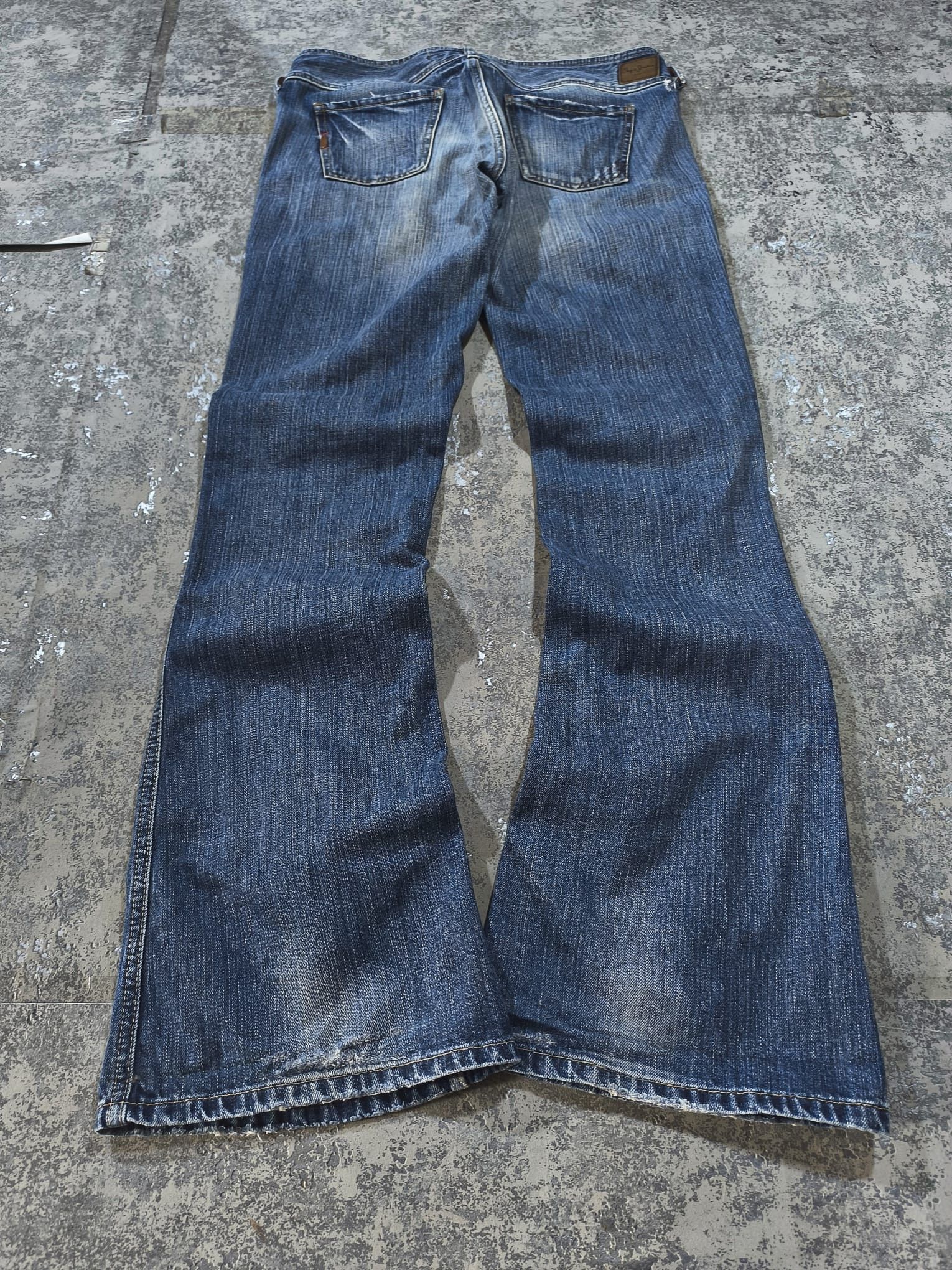 If Six Was Nine grunge distressed lowrise flare jeans Size 32" / US 10 / IT 46 - 4 Thumbnail