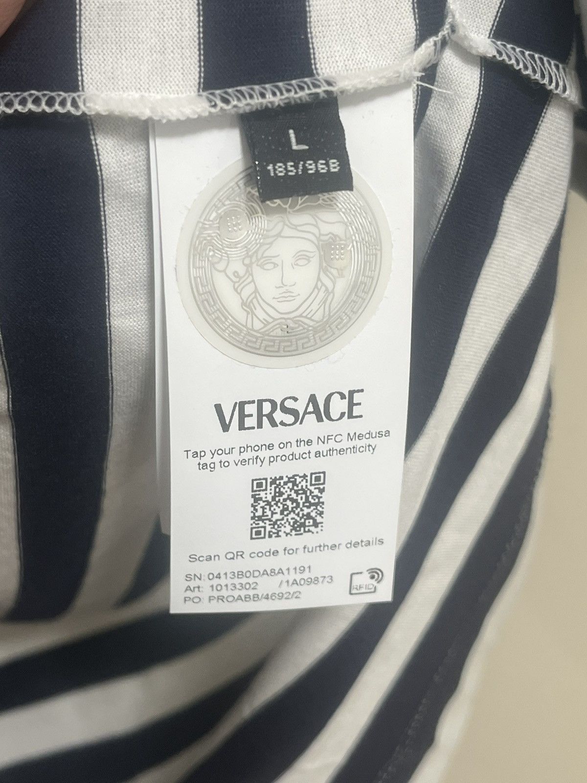 Versace Versace Striped T-Shirt Sz L Size US L / EU 52-54 / 3 - 7 Thumbnail