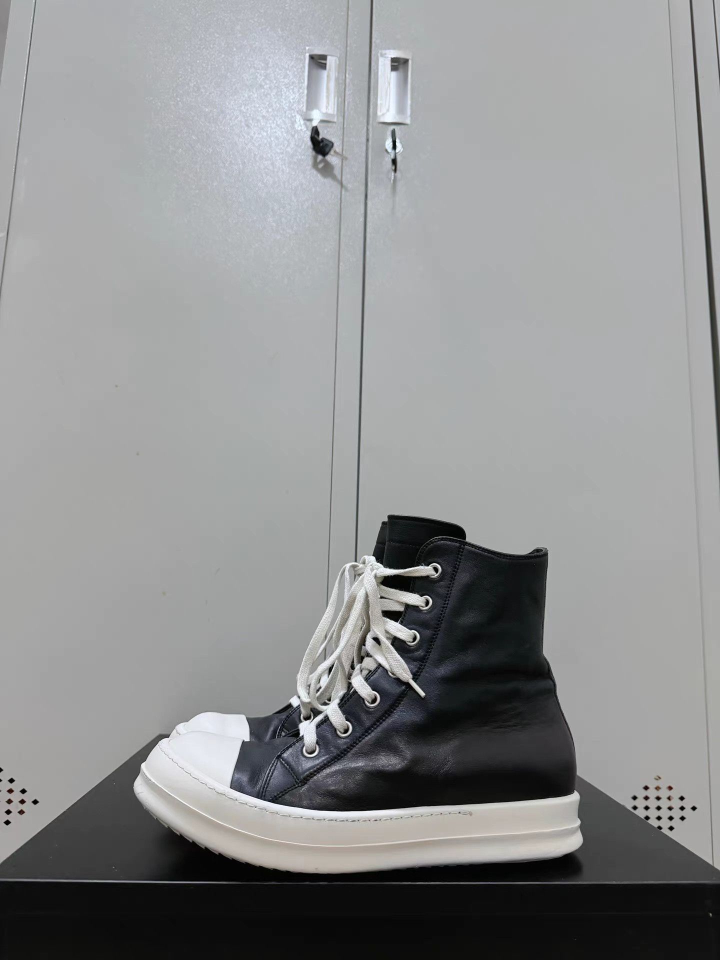 Rick Owens Rick Owens mainline leather Converse high-top sneakers Size US 6 / EU 39 - 7 Thumbnail