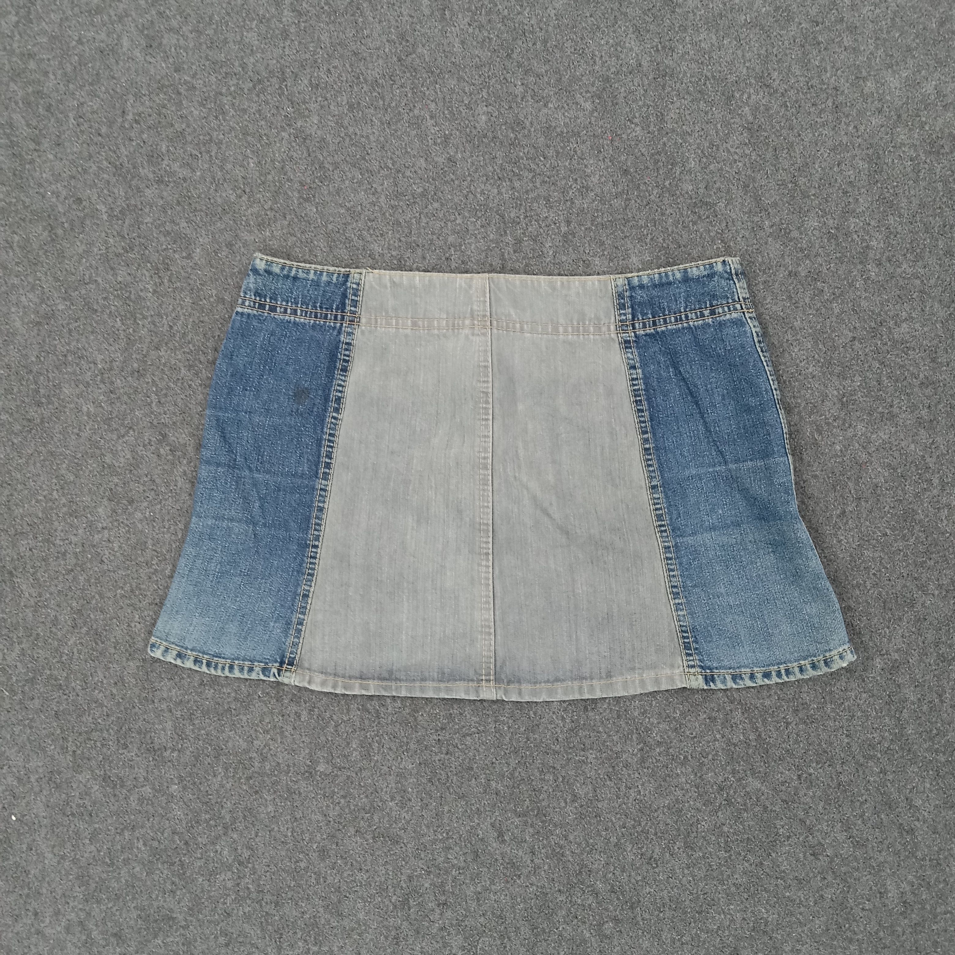 Hysteric Glamour Hysteric Glamour Japanese Brand Denim Skirts c235n1 Size 28" / US 6 / IT 42 - 5 Thumbnail