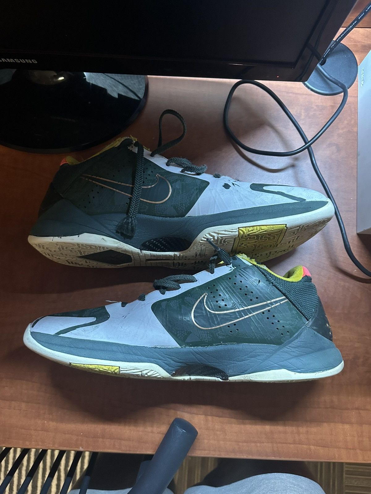 Nike Kobe 5 Eybl Size US 13 / EU 46 - 4 Thumbnail