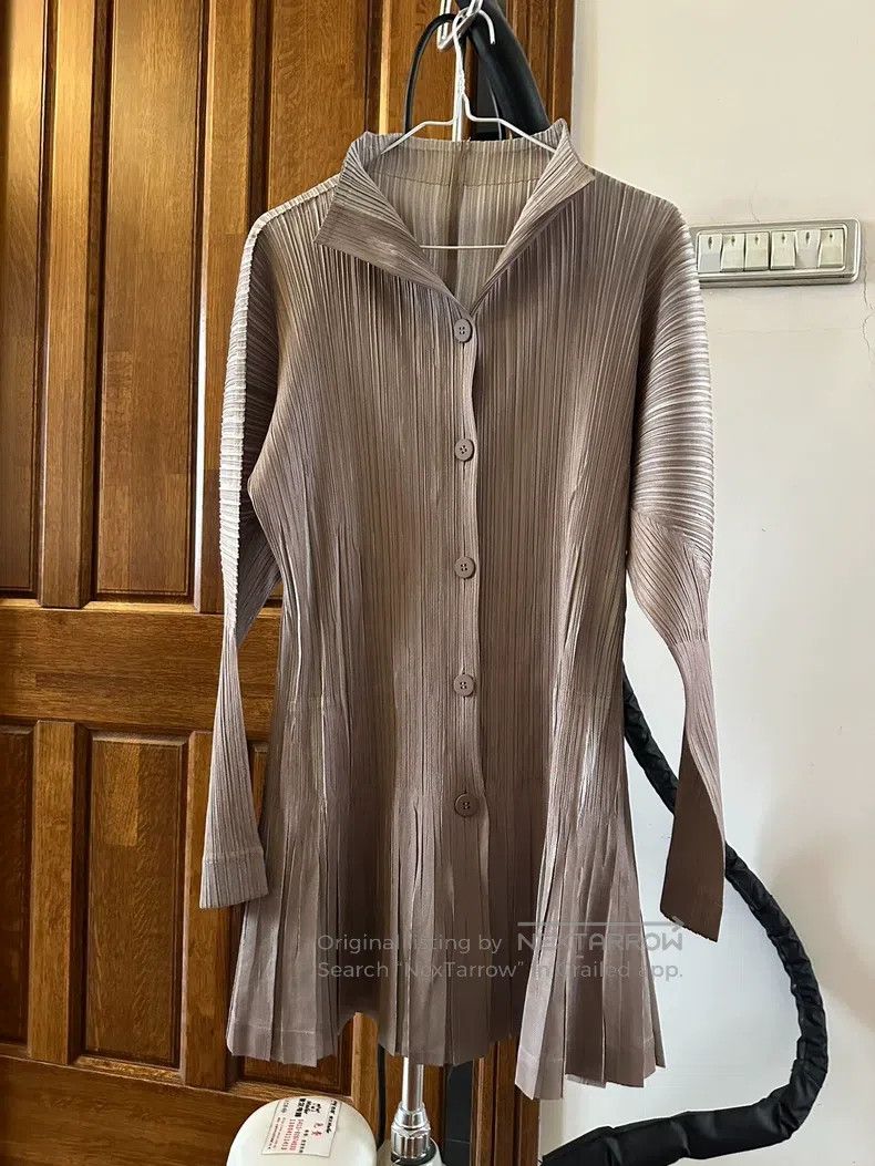Issey Miyake Issey Miyake Beige-gray Gradient Mid-length Waisted Coat Size XXL / US 16-18 / IT 52-54 - 1 Thumbnail