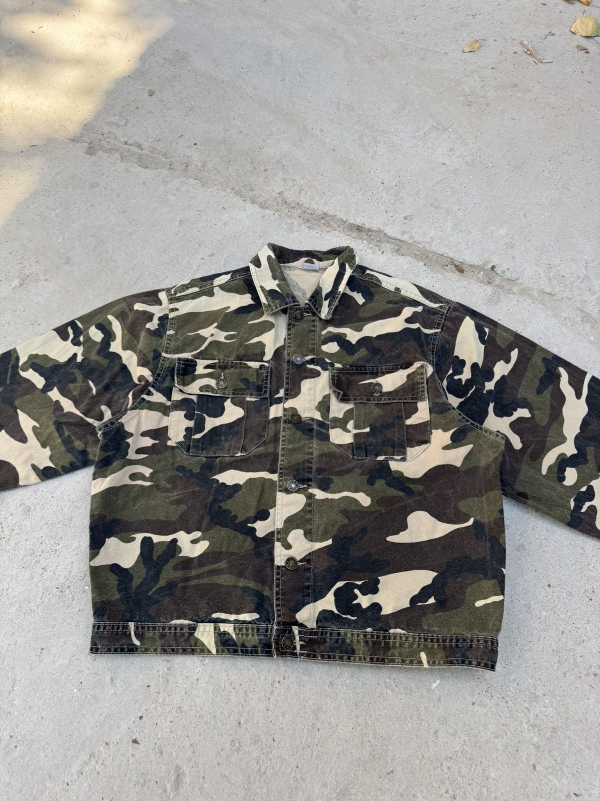Japanese Brand VINTAGE BOXY MILITARY CAMO JACKET Size US S / EU 44-46 / 1 - 4 Thumbnail