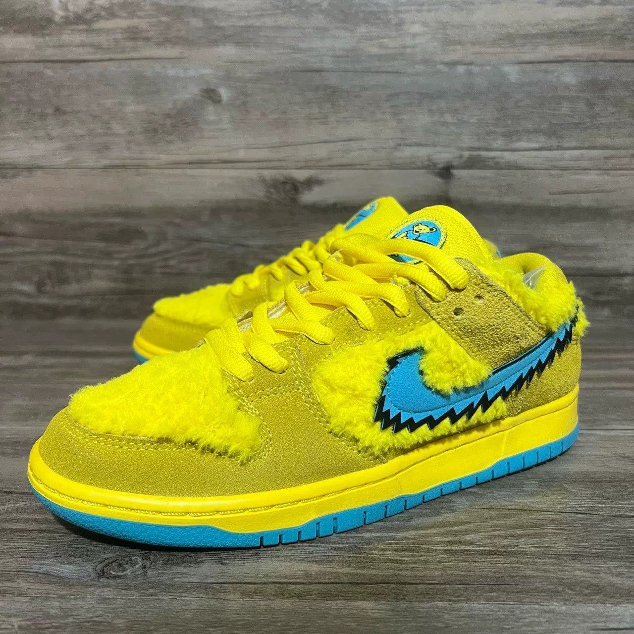 Nike Nike DUNK Yellow Lowtop Sneakers 40 Men Size US 7.5 / EU 40-41 - 1 Thumbnail
