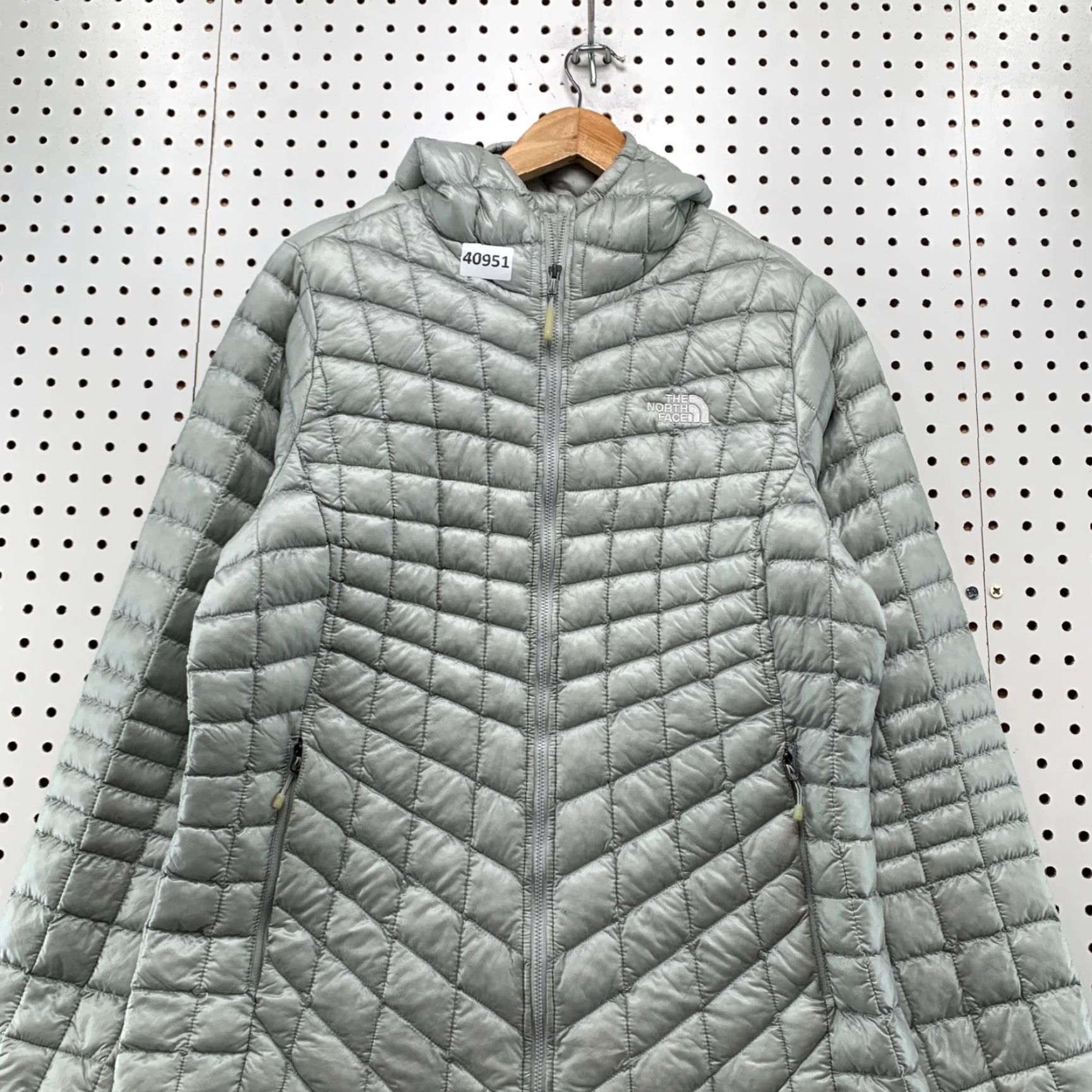 The North Face The North Face Thermaball Packable Jacket Womens Large Gray Hooded Hiking Size L / US 10 / IT 46 - 4 Thumbnail
