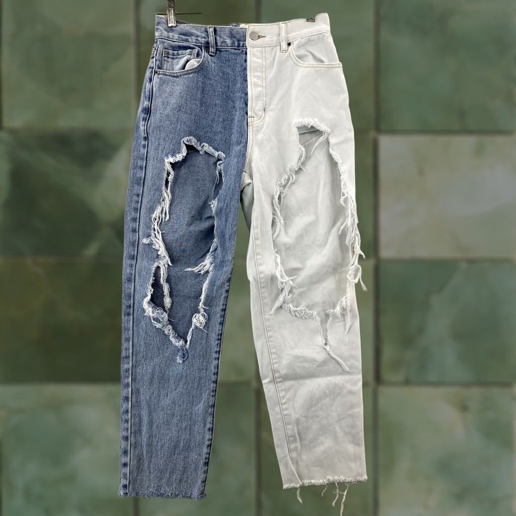 Pacsun PacSun Jeans Women’s 26 Blue/White High Rise Straight Distressed Raw Hem Size 26" / US 2 / IT 38 - 1 Thumbnail
