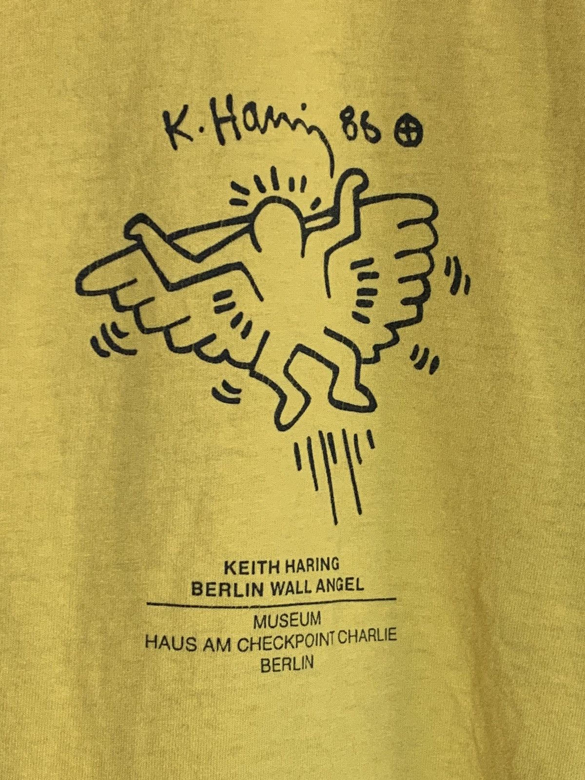 Keith Haring × Vintage RARE Vintage 1986 Keith Haring Berlin Wall Angel Art T-Shirt Size US L / EU 52-54 / 3 - 5 Thumbnail