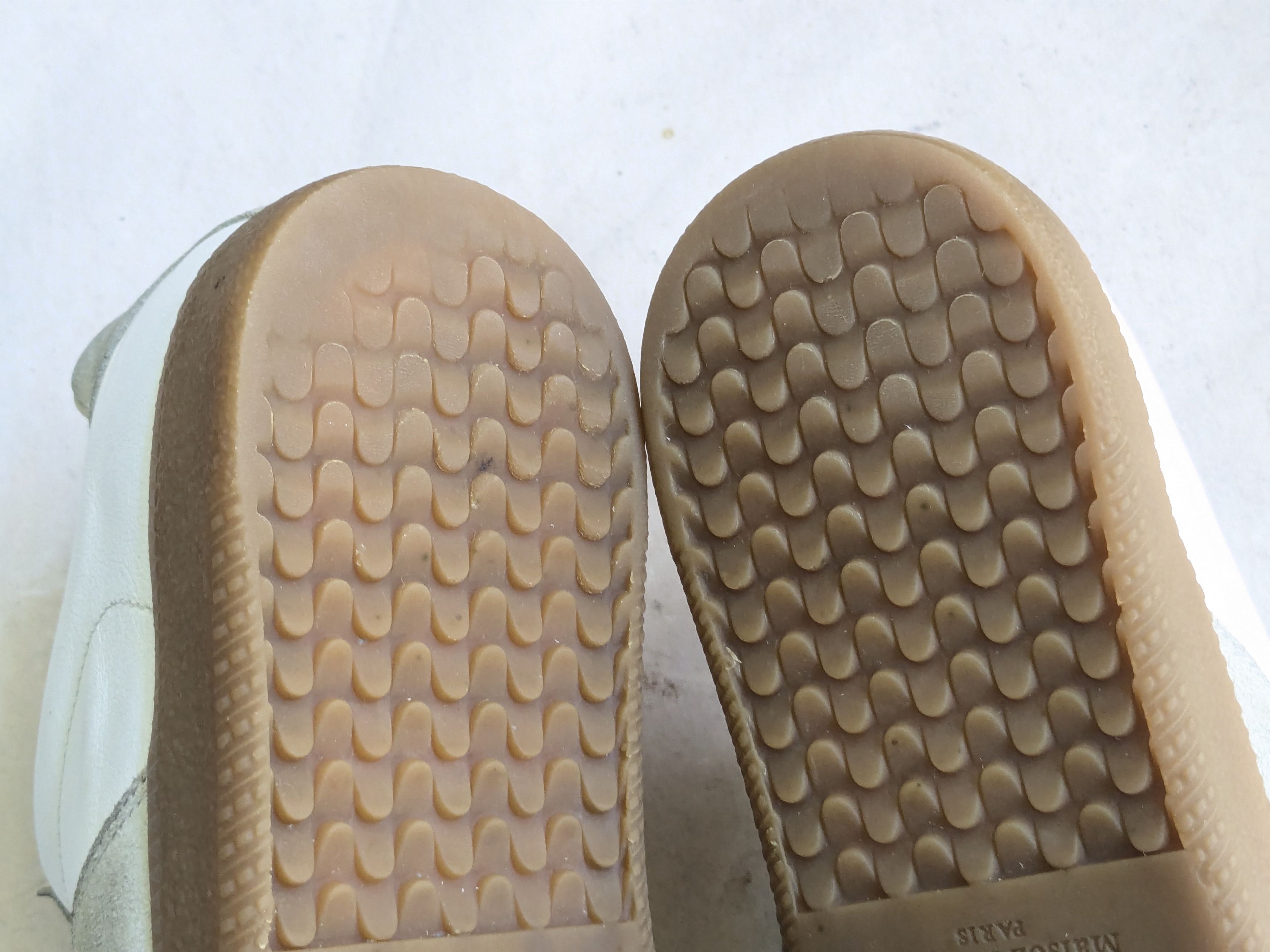 Maison Margiela Maison Margiela GAT Replica White Gray 8 41 Low Tops Size US 8 / EU 41 - 18 Thumbnail