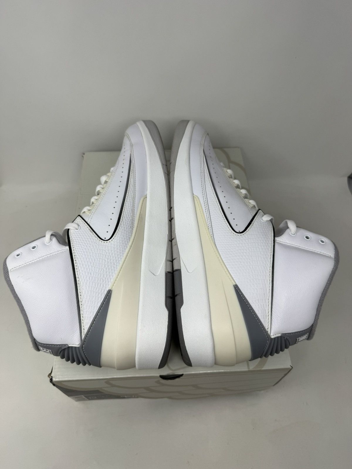 Jordan Brand Nike Air Jordan 2 Retro White Cement Size US 13 / EU 46 - 7 Thumbnail