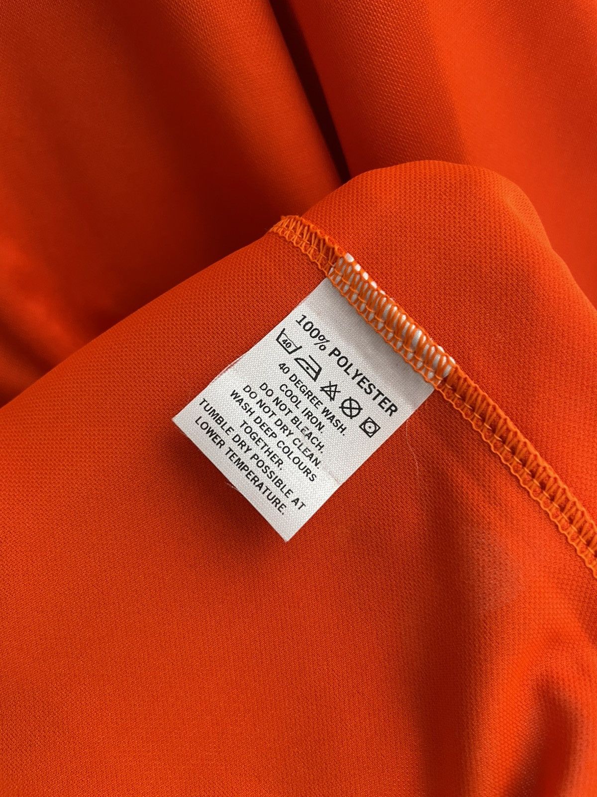 Vintage NEW Dundee United 2002 2003 Home Shirt Football Soccer Jersy Size US L / EU 52-54 / 3 - 10 Thumbnail