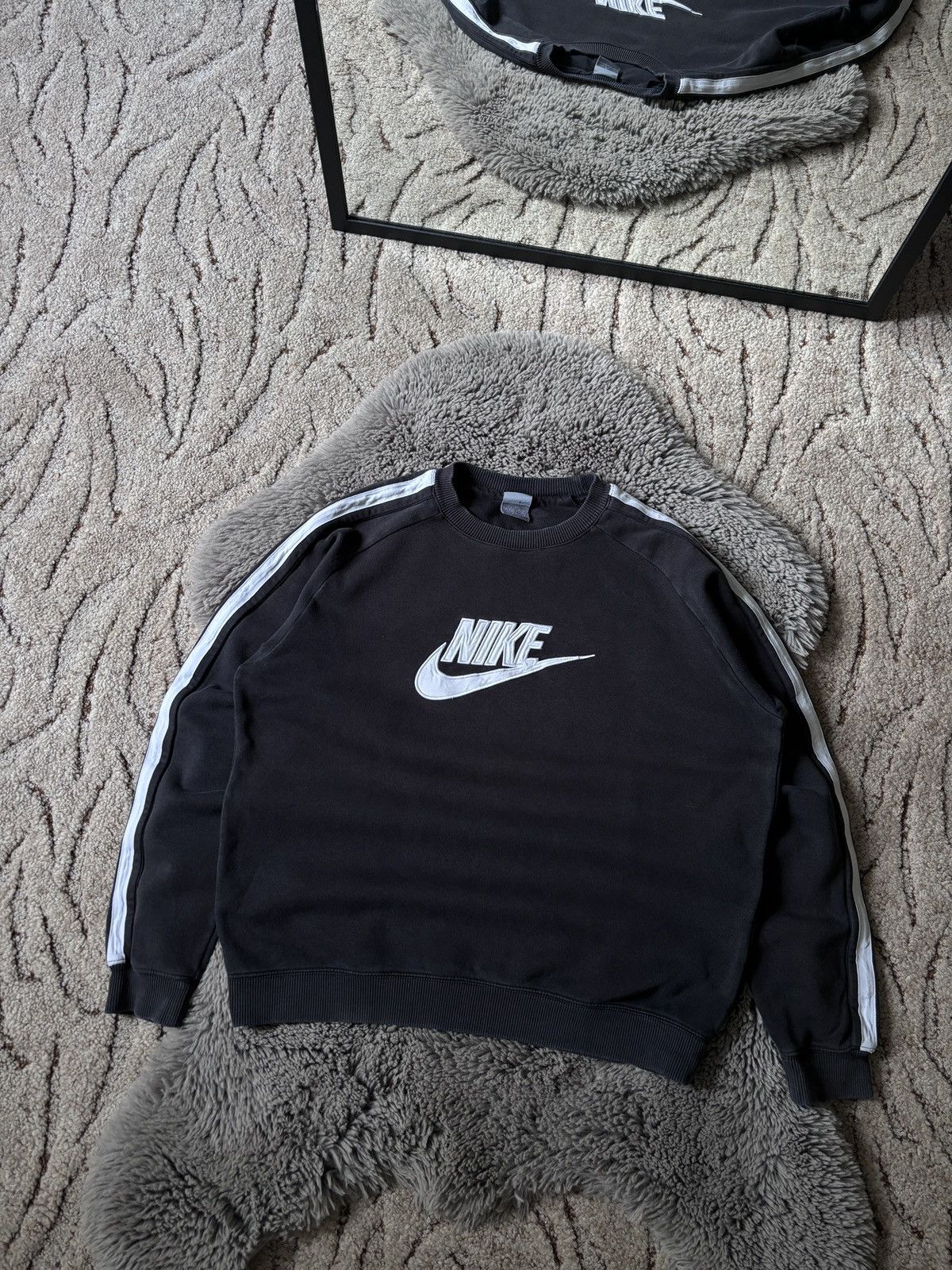 Nike × Vintage Nike Vintage Sweatshirt Crewneck sun faded Sweater Size US S / EU 44-46 / 1 - 1 Thumbnail