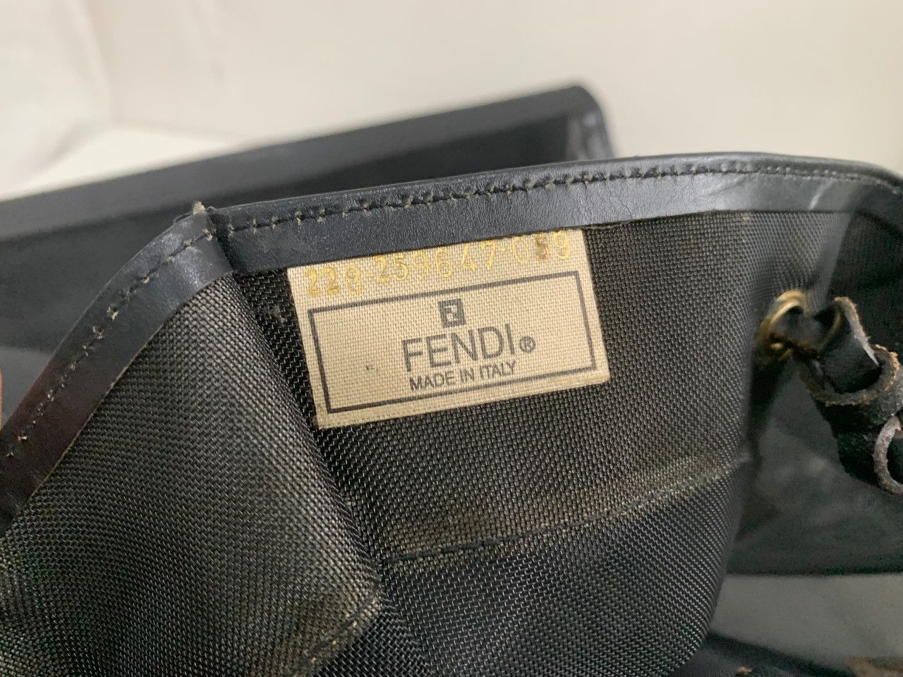Fendi Vintage FENDI FF logo mesh black tote bag Size ONE SIZE - 8 Thumbnail