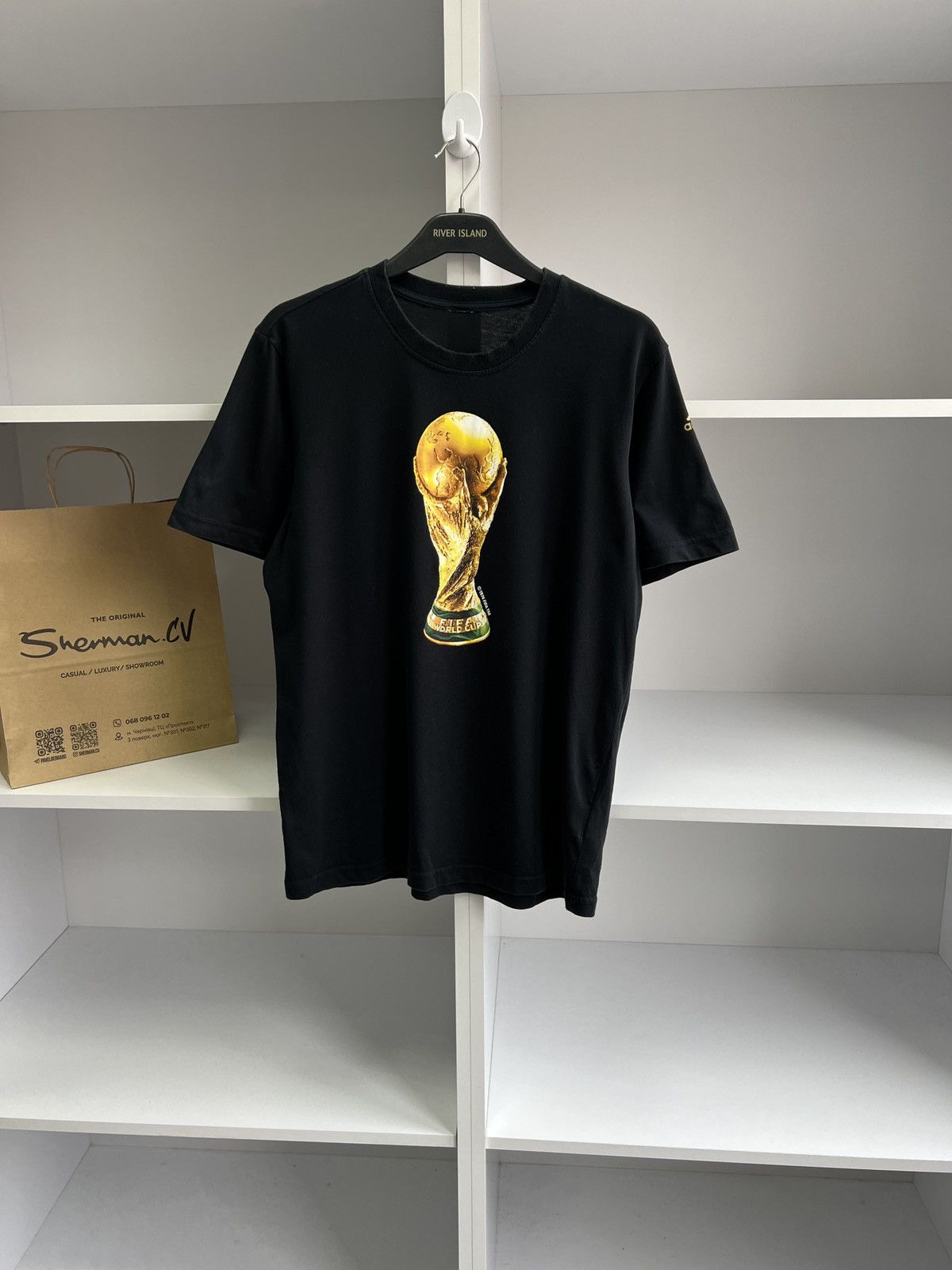 Adidas × Vintage Vintage Adidas Fifa World Cup Print Black T-Shirt Size US M / EU 48-50 / 2 - 2 Thumbnail