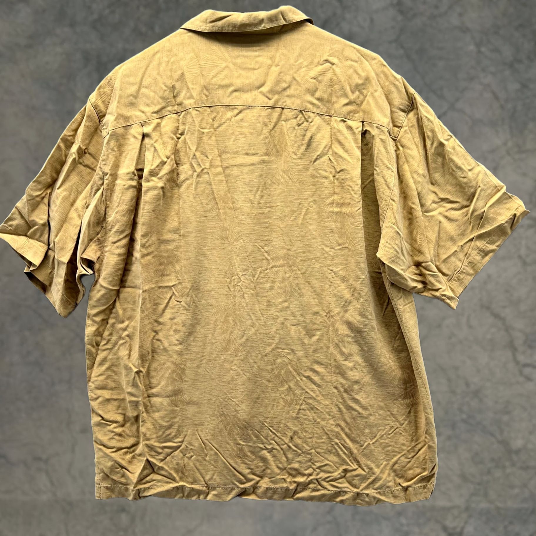 Tommy Bahama Tommy Bahama Shirt Mens Medium Yellow Button Down Palms Hawaiian Silk Short Sleeve Regular Fit Size US M / EU 48-50 / 2 - 1 Thumbnail