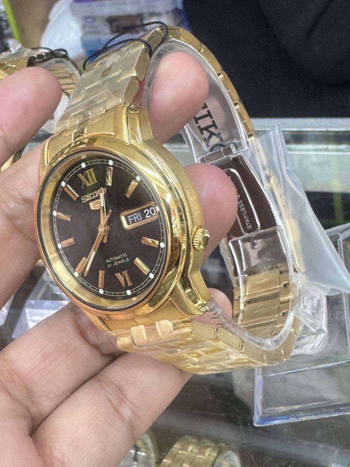 Seiko Seiko Men's Seiko 5 Automatic Gold Dial Size 40 - 3 Thumbnail