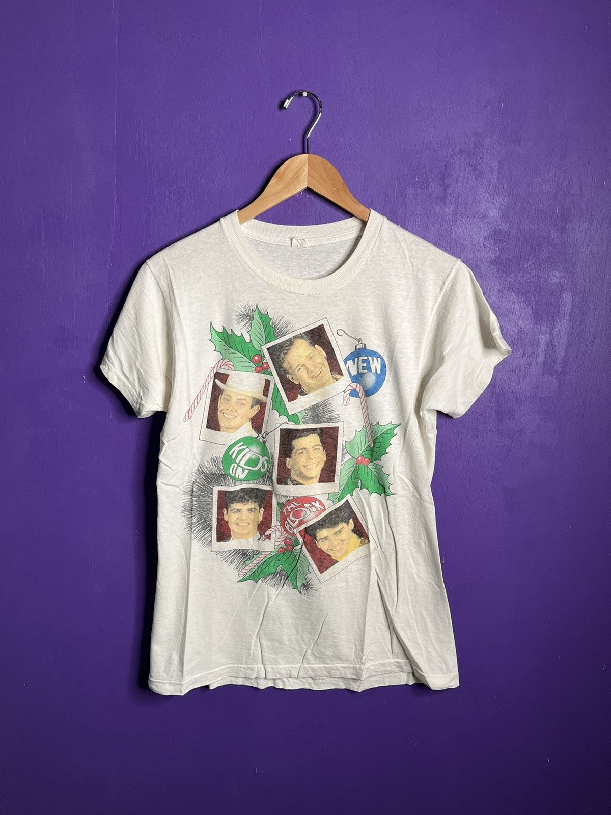Band Tees × Vintage Vintage 1989 New kids on the block Christmas t-shirt Size US M / EU 48-50 / 2 - 1 Thumbnail