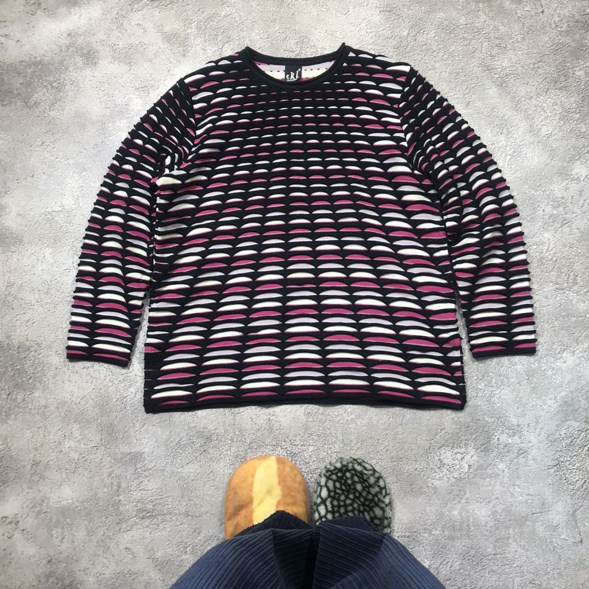 Vintage Vintage Y2K Striped Knit Sweater Oversized Rave Aesthetic XL Size XL / US 12-14 / IT 48-50 - 1 Thumbnail